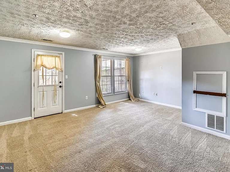 7810 Foxcove Ct — Photo 21