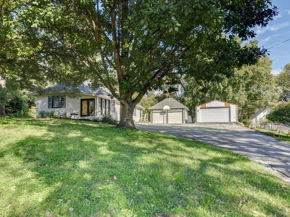 1510 McPherson Ave, Council Bluffs, IA 51503