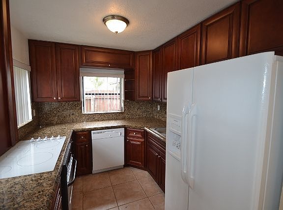 5th image of 120 NW 54th St