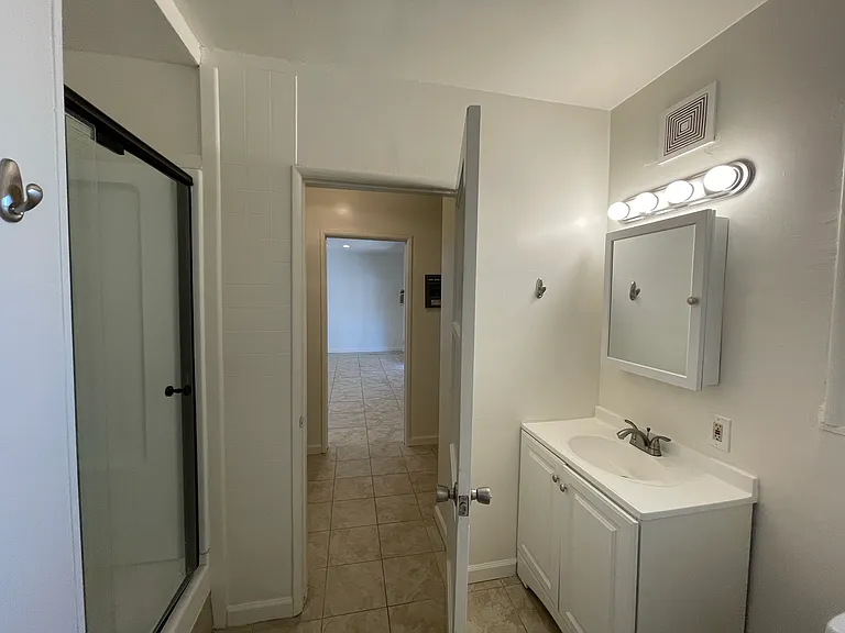 4285 1/2 Mobley Ave — Photo 28