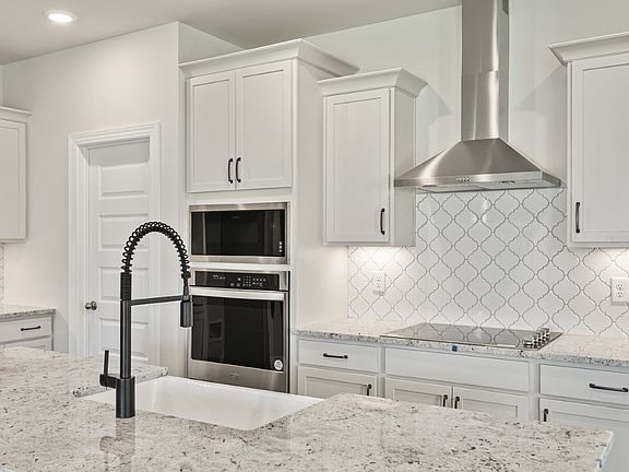 7th image of this home