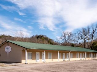 786 Ray Mann Rd, Jamestown, KY 42629