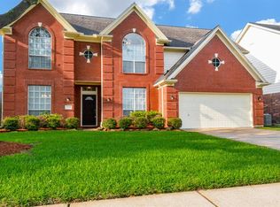 15719 Brookwood Lake Pl, Sugar Land, TX 77498