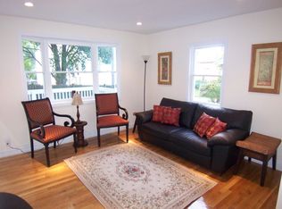 3 Crescent Ct, Melrose, MA 02176