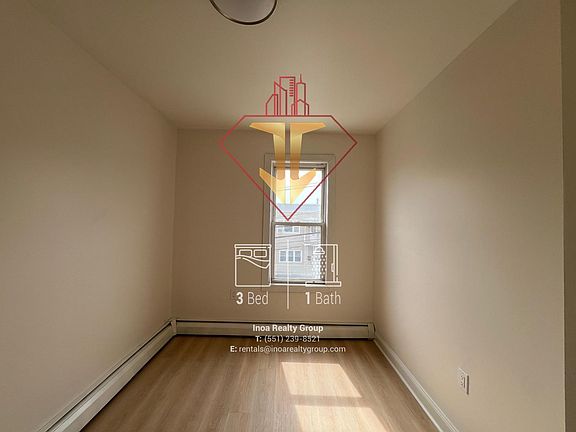 3rd image of 21 E 16th St Floor 2