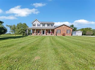 983 White Oak Dr, Waterloo, IL 62298