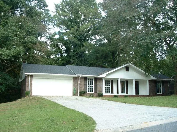 275 Astain Dr SW, Marietta, GA 30064