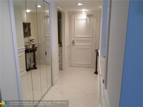 3rd image of 3900 Galt Ocean Dr APT 605
