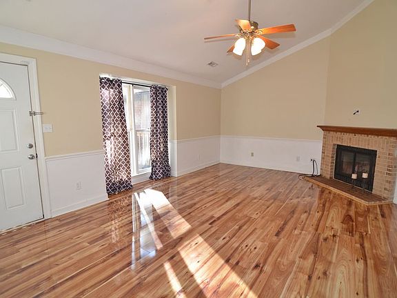 4th image of 200 Woodcroft Pkwy #58B