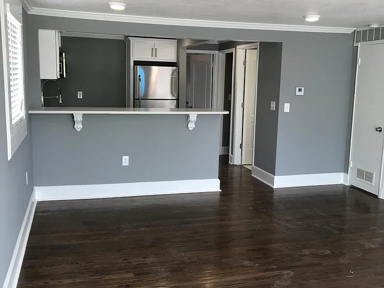 1108 W 45th St #6 — Photo 18