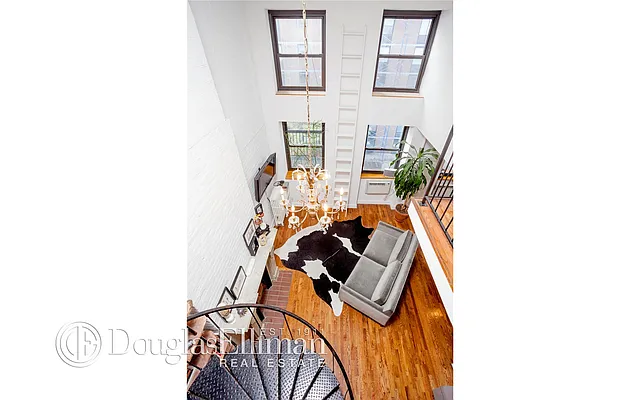 Sold by Douglas Elliman | media 21