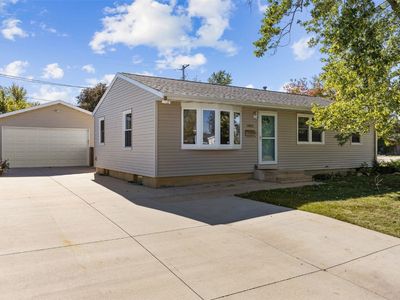 2865 19th Ave, Marion, IA, 52302