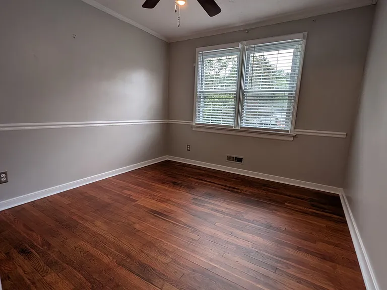 7514 Greengate Dr — Photo 12