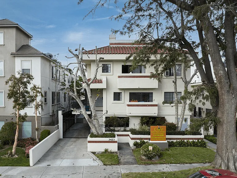 Lido Apartments - 3423 Mentone Ave — Photo 1