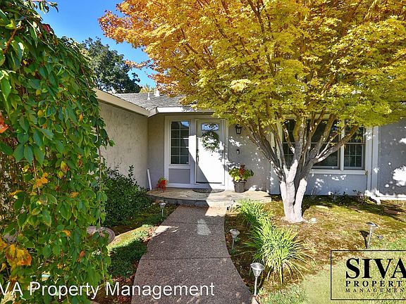 2nd image of 205 La Crosse Dr