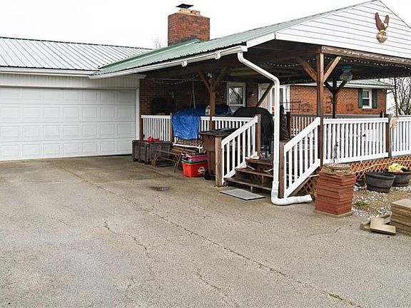 4th image of 2384 Fox Rd
