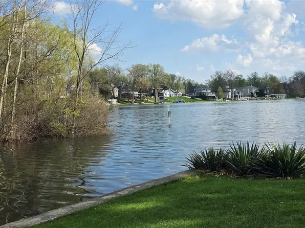 9100 Pittsfield St, Commerce Township, MI 48382