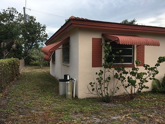 5th image of 3270 NW 14th Ct