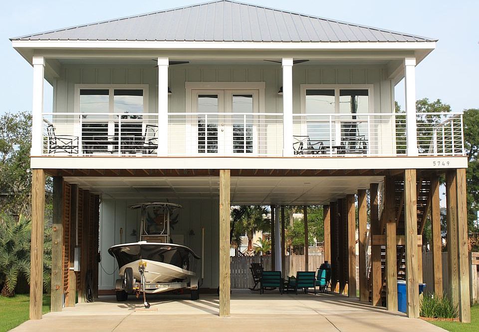 1st image of 5749 Armadillo Ave