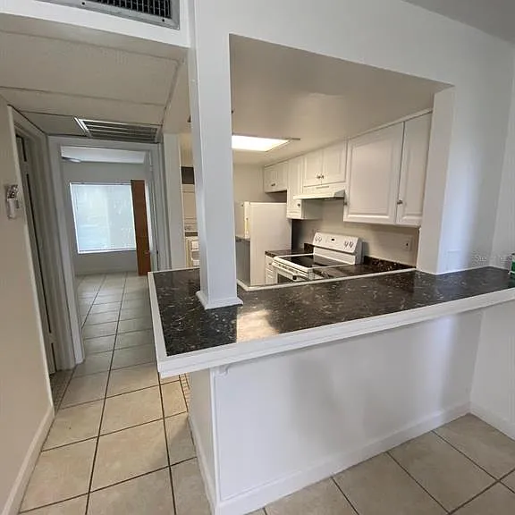 3832 N Lake Dr #116 — Photo 3