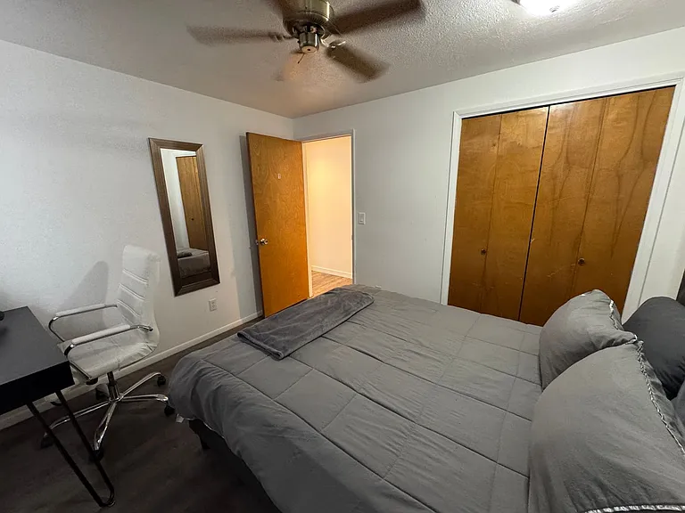 225 Kashmir Ct SE — Photo 17