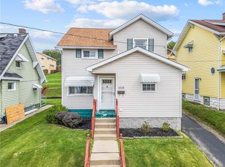 1019 Huey St, New Castle, PA 16101