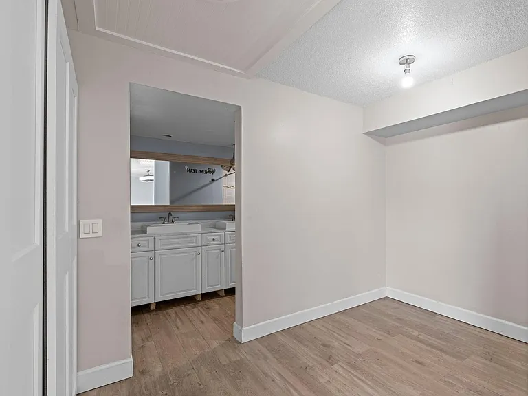 1405 14th Ln — Photo 20