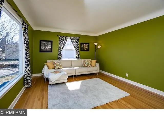 2948 Zarthan Ave S — Photo 4
