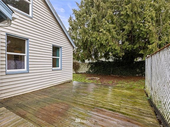 The deck is large enough for a table and lounge chairs