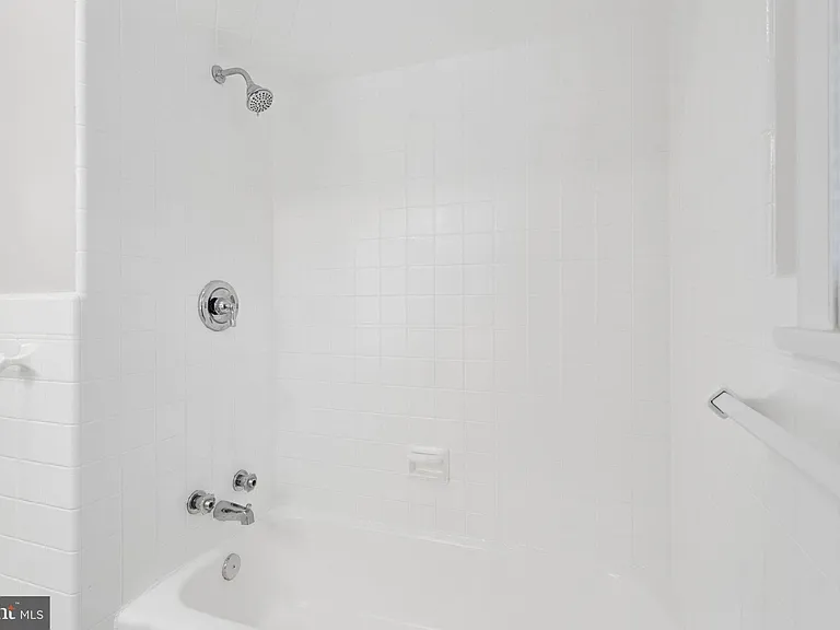 127 Bell Ave — Photo 13