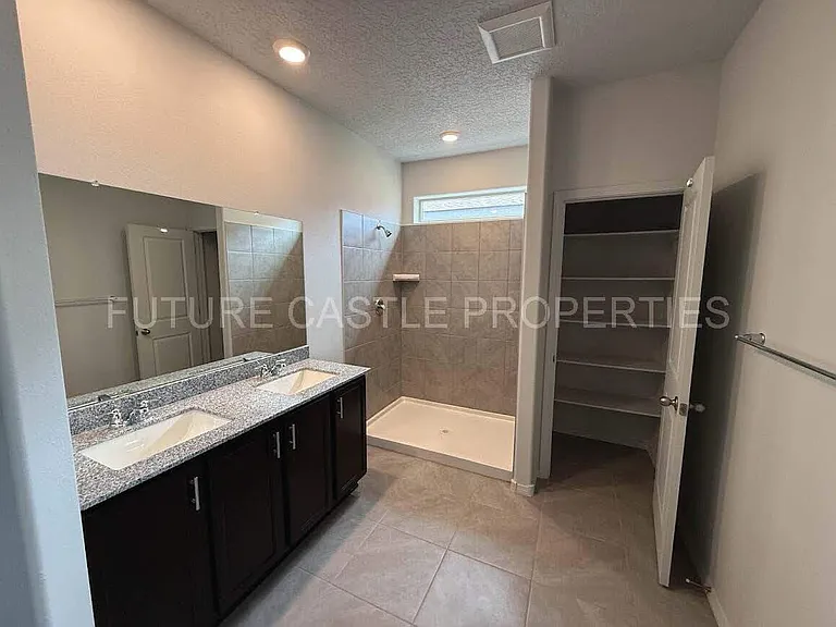 1460 Vista Grande Loop NE — Photo 4