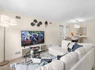 86 W 10th St FLOOR 1, Bayonne, NJ 07002