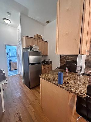 4th image of 237 W 10th St APT 3