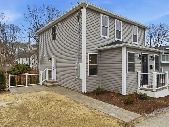 17 Prospect St, Maynard, MA 01754