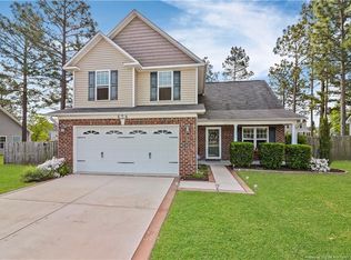 658 Valley Oak Dr, Bunnlevel, NC 28323