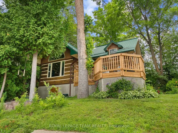 58 Hendry Ln, Whitewater Region, ON K0J 1K0