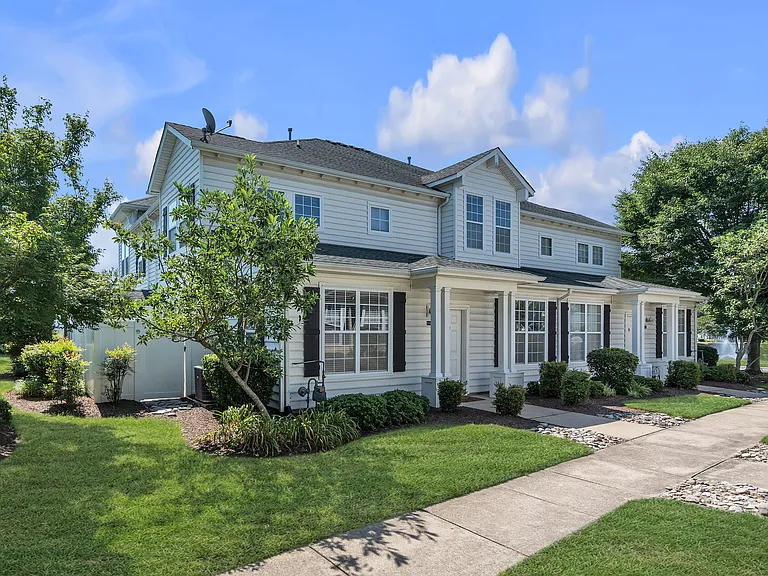 5324 Charmont Ct — Photo 35