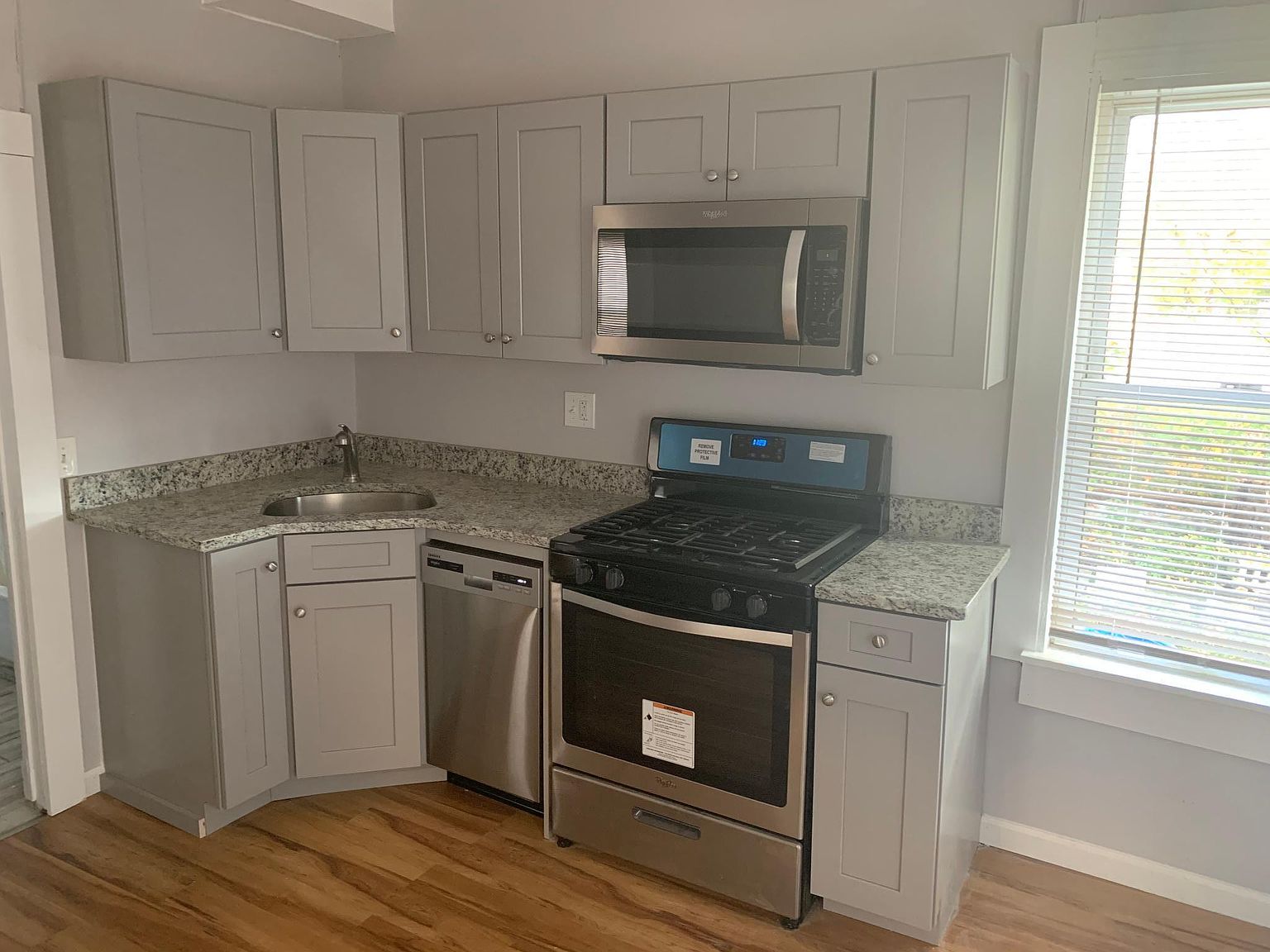 397 Crescent Ave APT 1, Chelsea, MA 02150 | Zillow