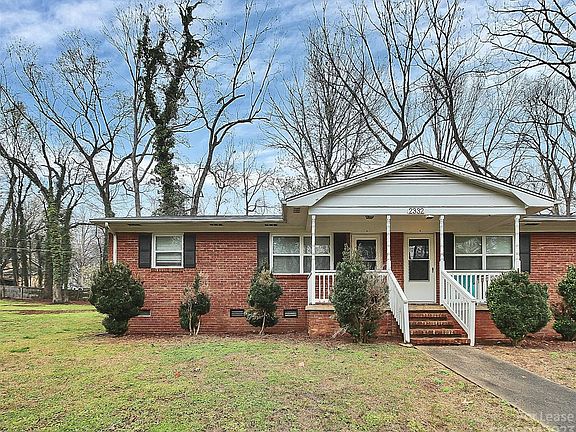 2nd image of 2332 Woodbridge Dr #A