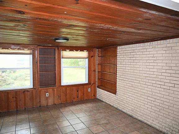 5th image of 1006 Garland Ave