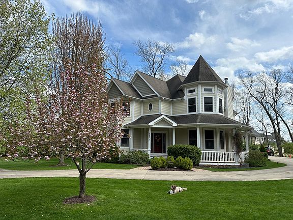3rd image of 289 Brittany Ln