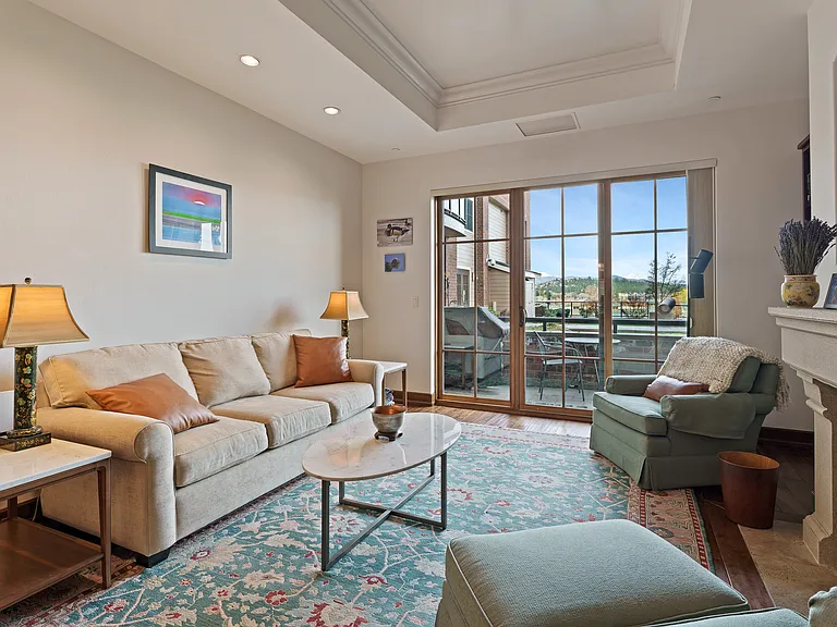 363 SW Bluff Dr #102 — Photo 14