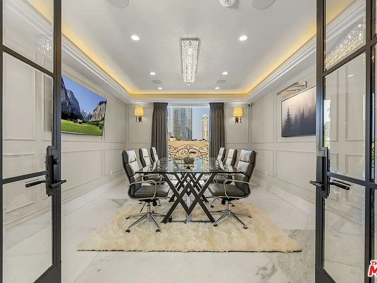 1825 Pandora Ave #Penthouse 404 — Photo 22
