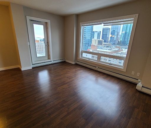 4th image of 10136 104th St NW #1102