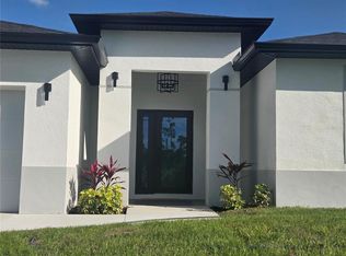 2588 Hemet St, North Port, FL 34288