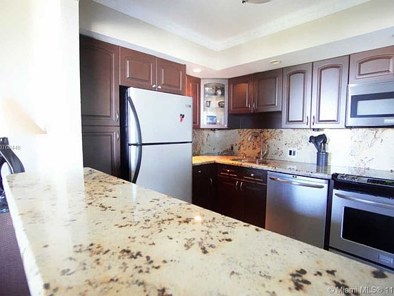 5th image of 20379 W Country Club Dr Ph 31