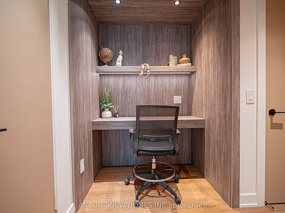 5th image of 35 Mercer St #3114