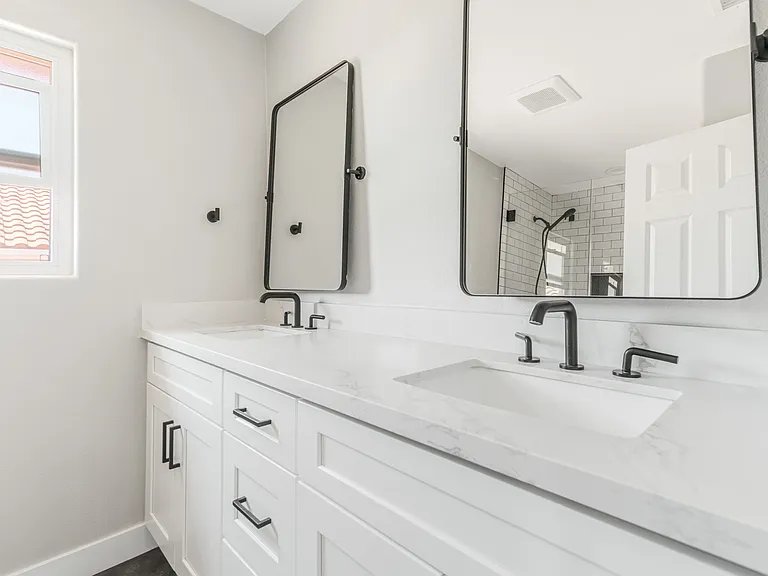 493 Messina Pl — Photo 23