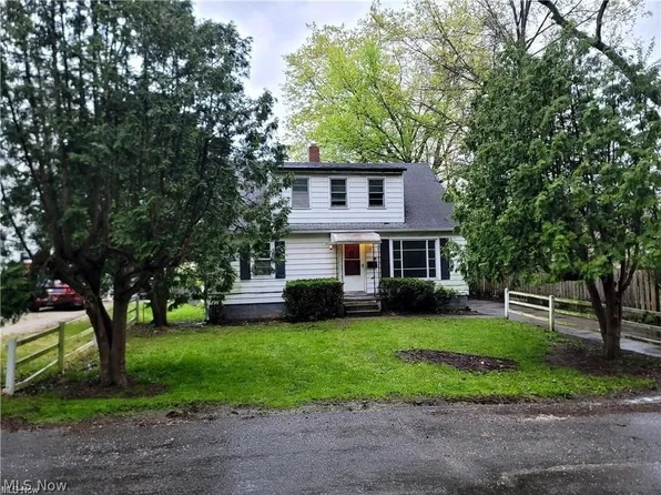 1039 Anna Ave, Kent, OH 44240