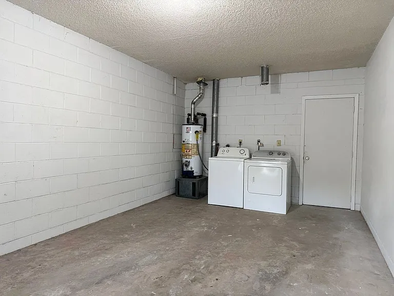 10849 Wheaton Ct — Photo 13